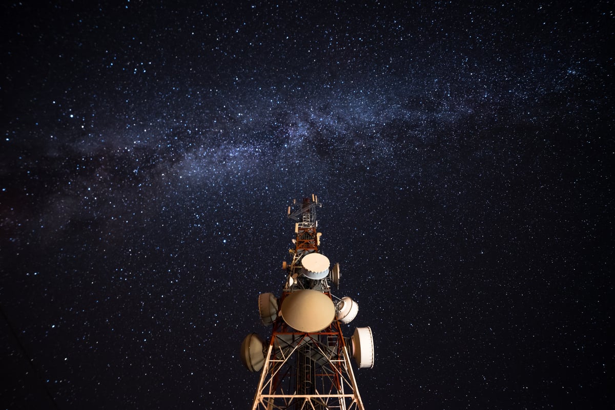 IMG_Telecom_Tower_NightSky